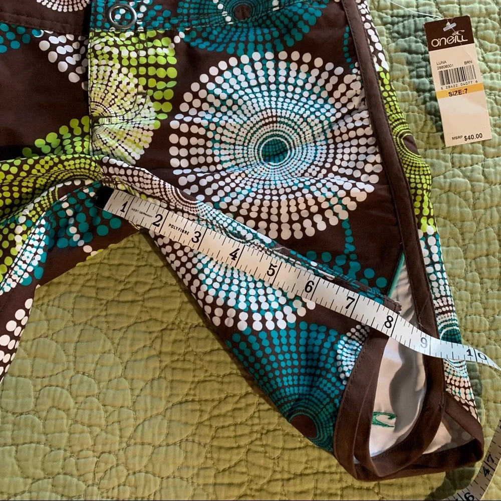 O’Neill Unisex Board Shorts Brown & Green Kids Size 7